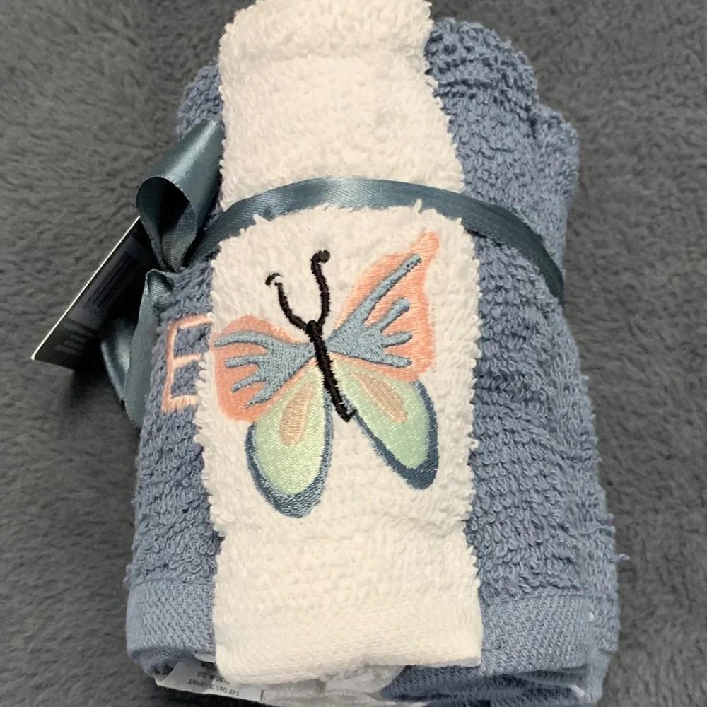 Blue and White Washcloth Set